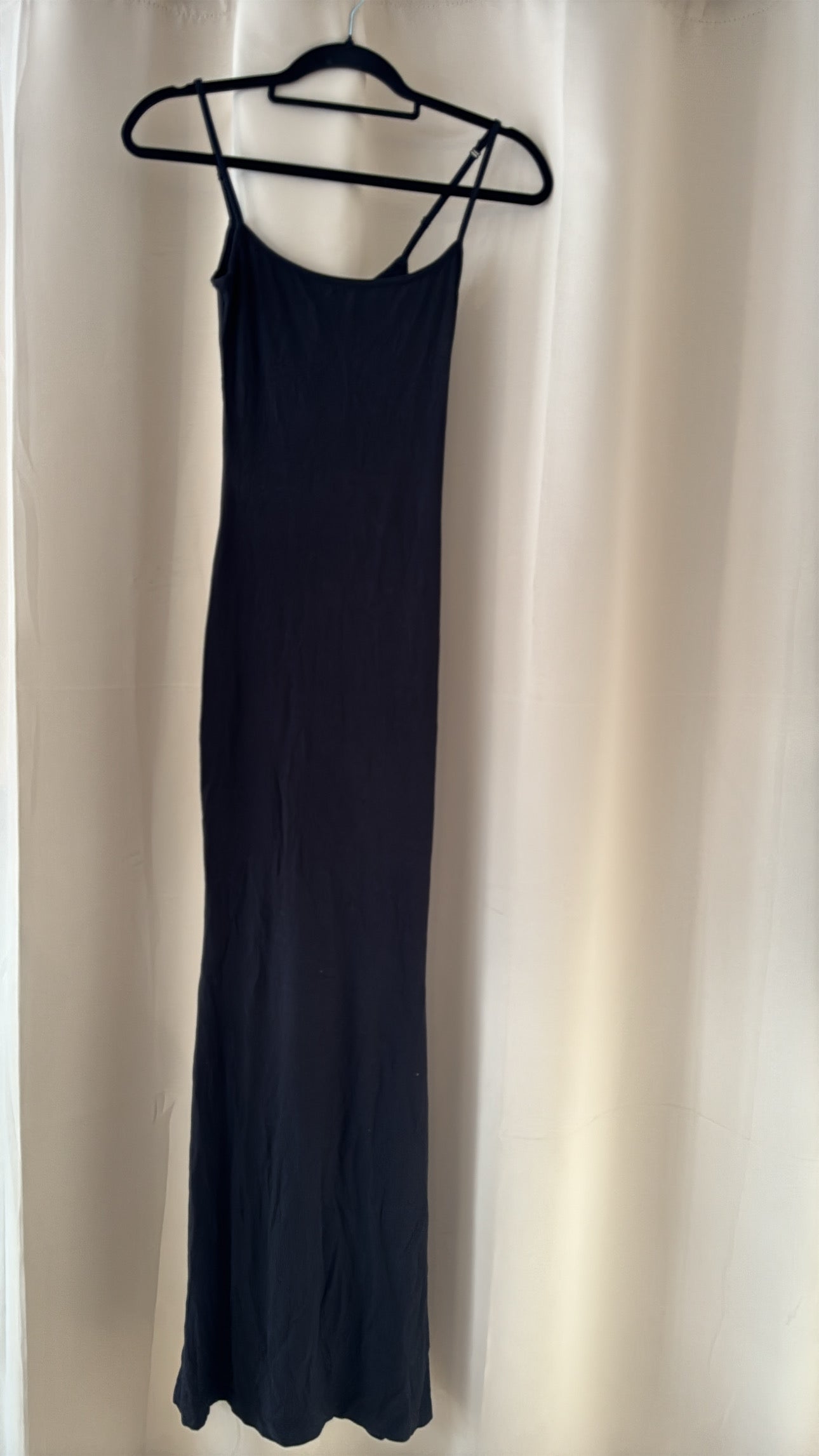 SOFT LOUNGE LONG SLIP DRESS EN ONYX | SKIMS - NO CAMBIOS NI DEVOLUCIONES