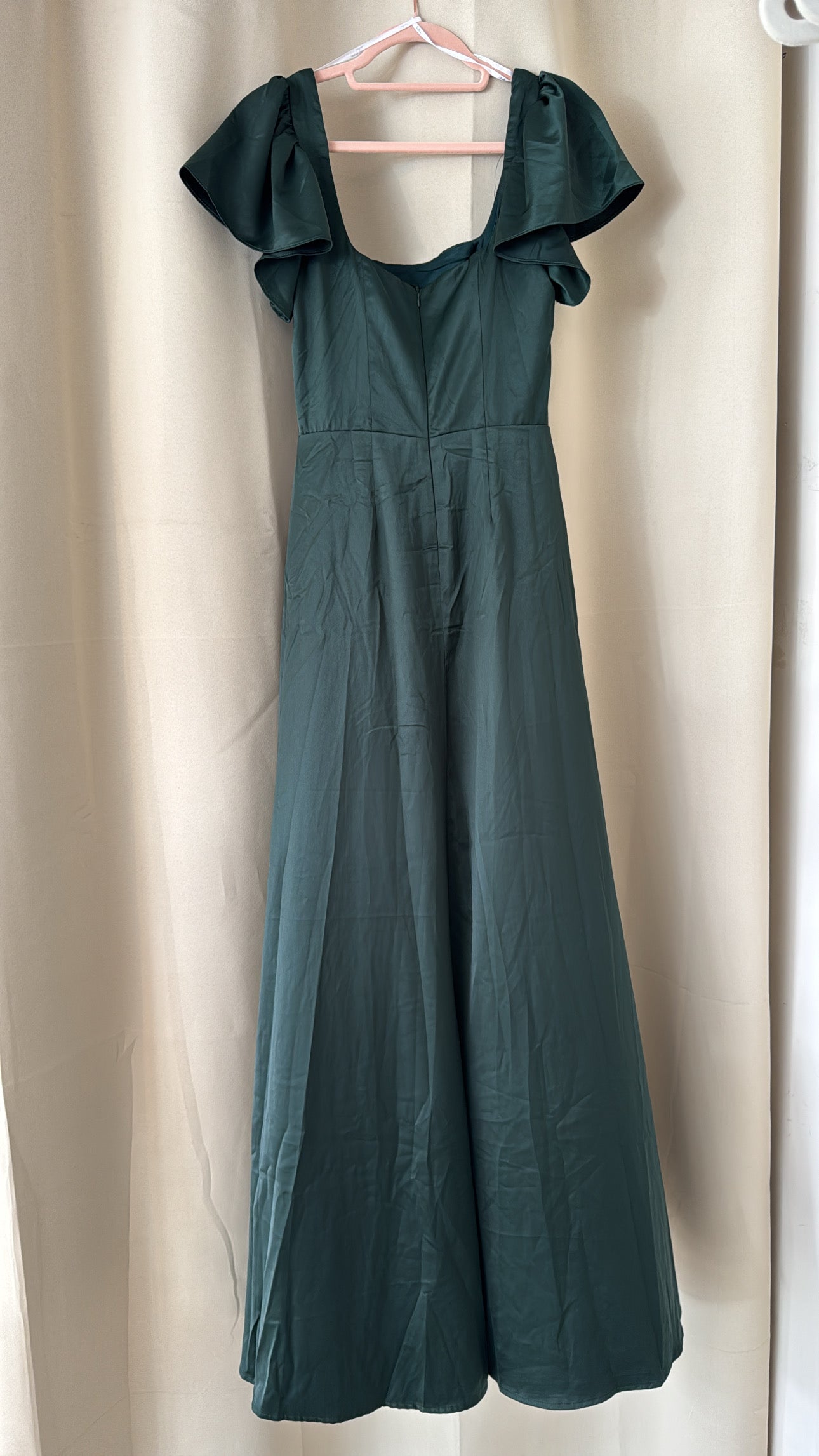 Lulus Ultimate Sweetness Emerald Green Satin Flutter Sleeve Maxi Dress - NO CAMBIOS NI DEVOLUCIONES