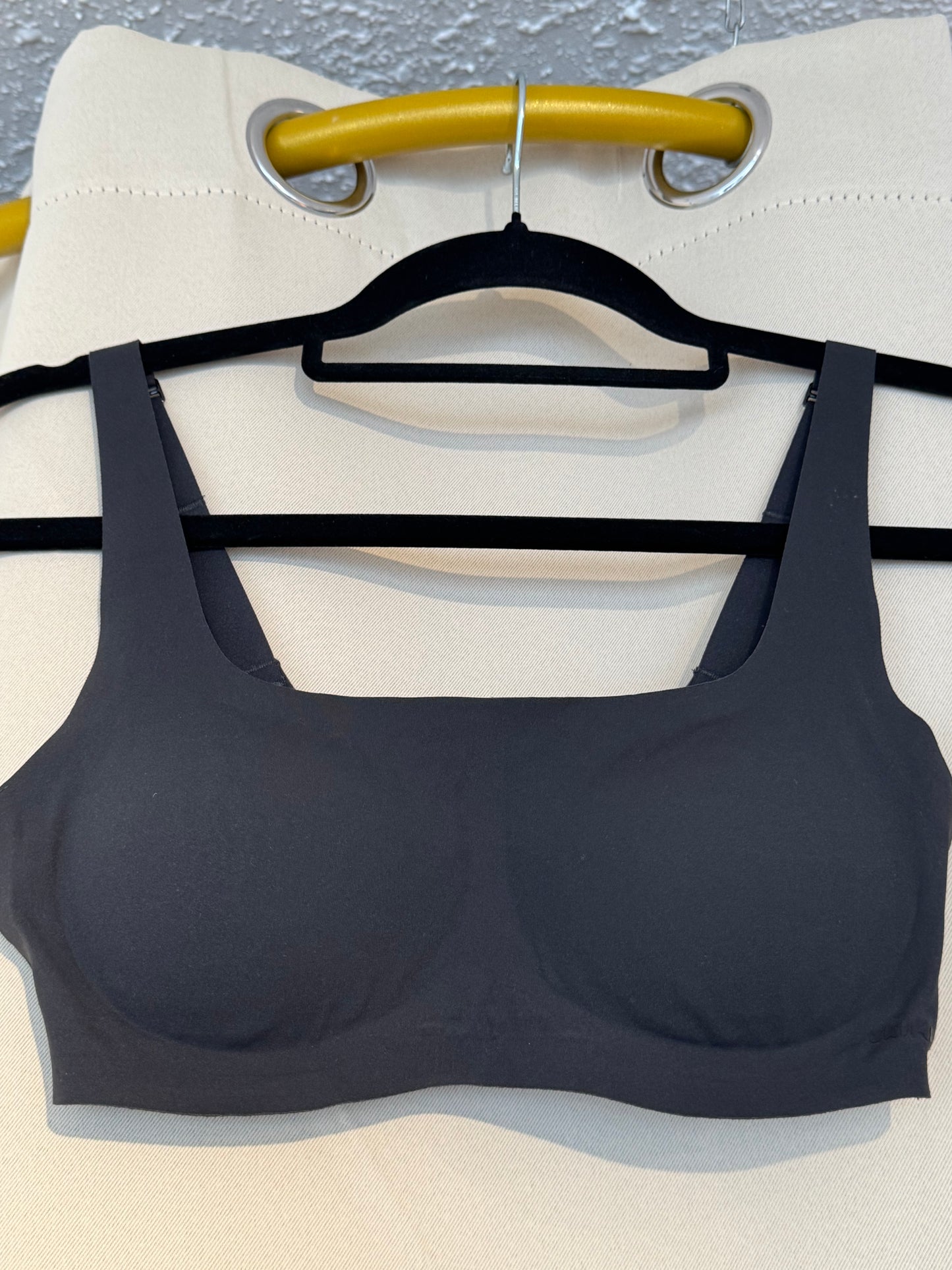 SKIMS Naked Scoop Bralette NO CAMBIOS NI DEVOLUCIONES