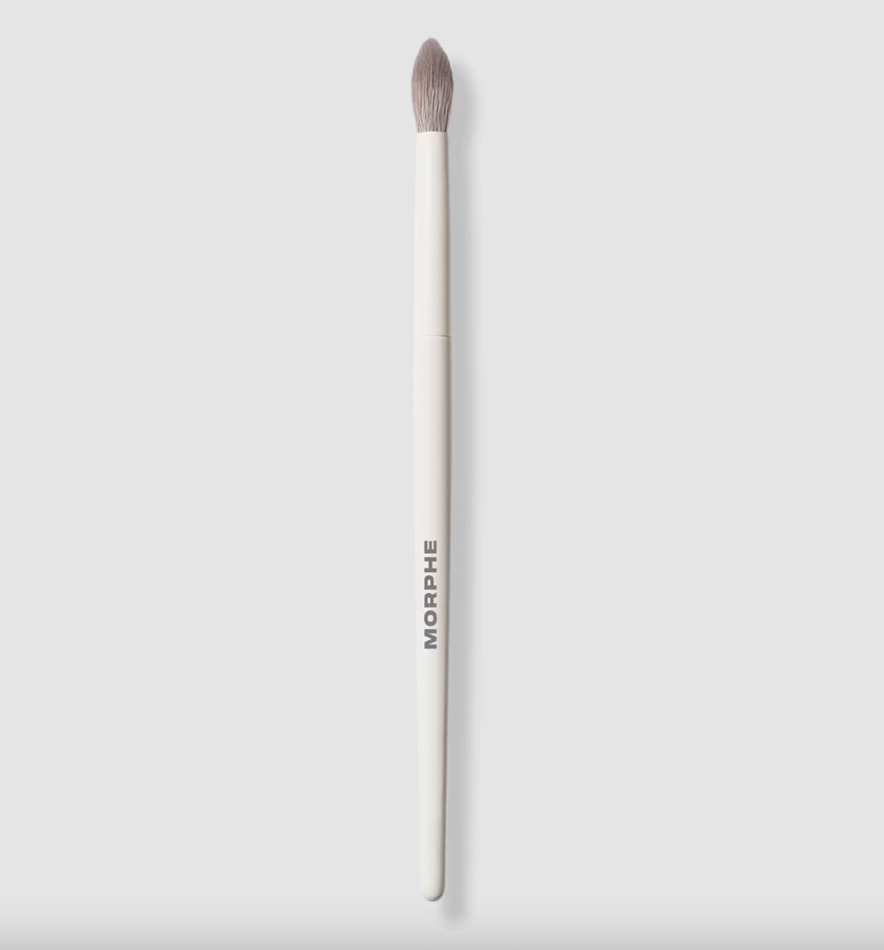 PREORDEN -M331 Tapered Blender Eyeshadow Brush | MORPHE - 2 A 4 SEMANAS EN LLEGAR