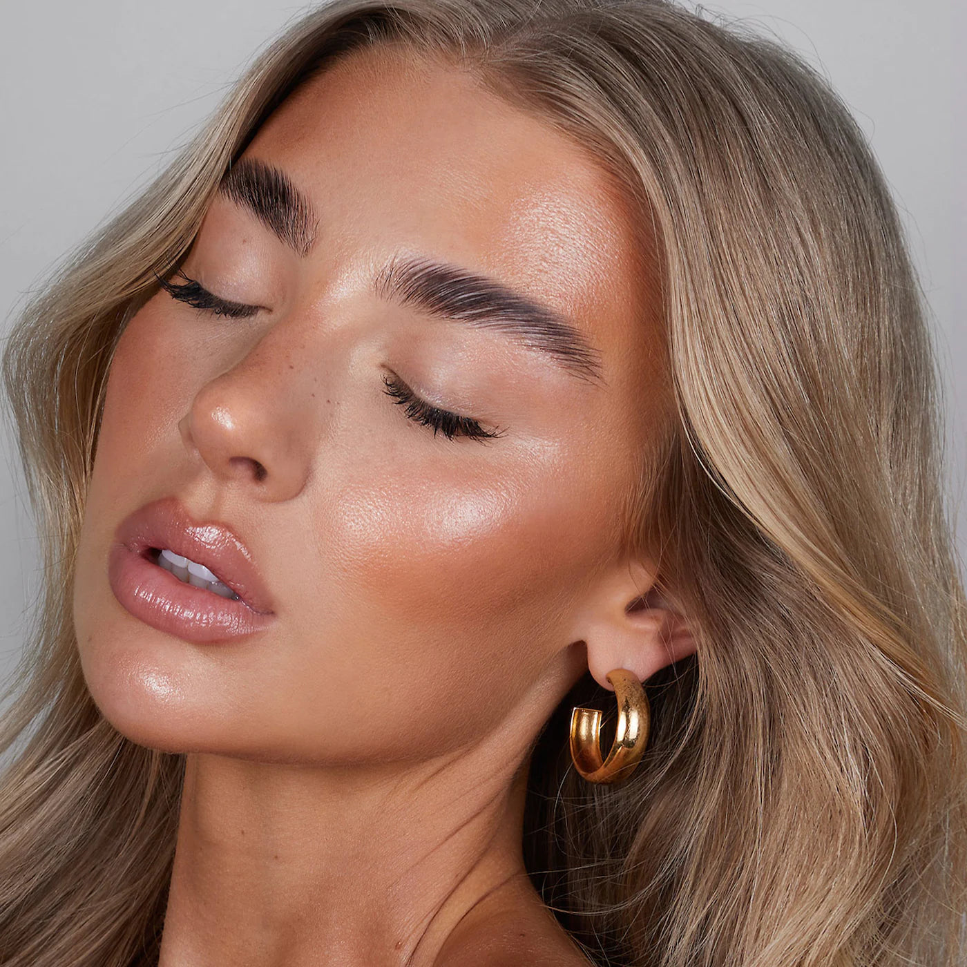 Gloss Highlighter | REFY