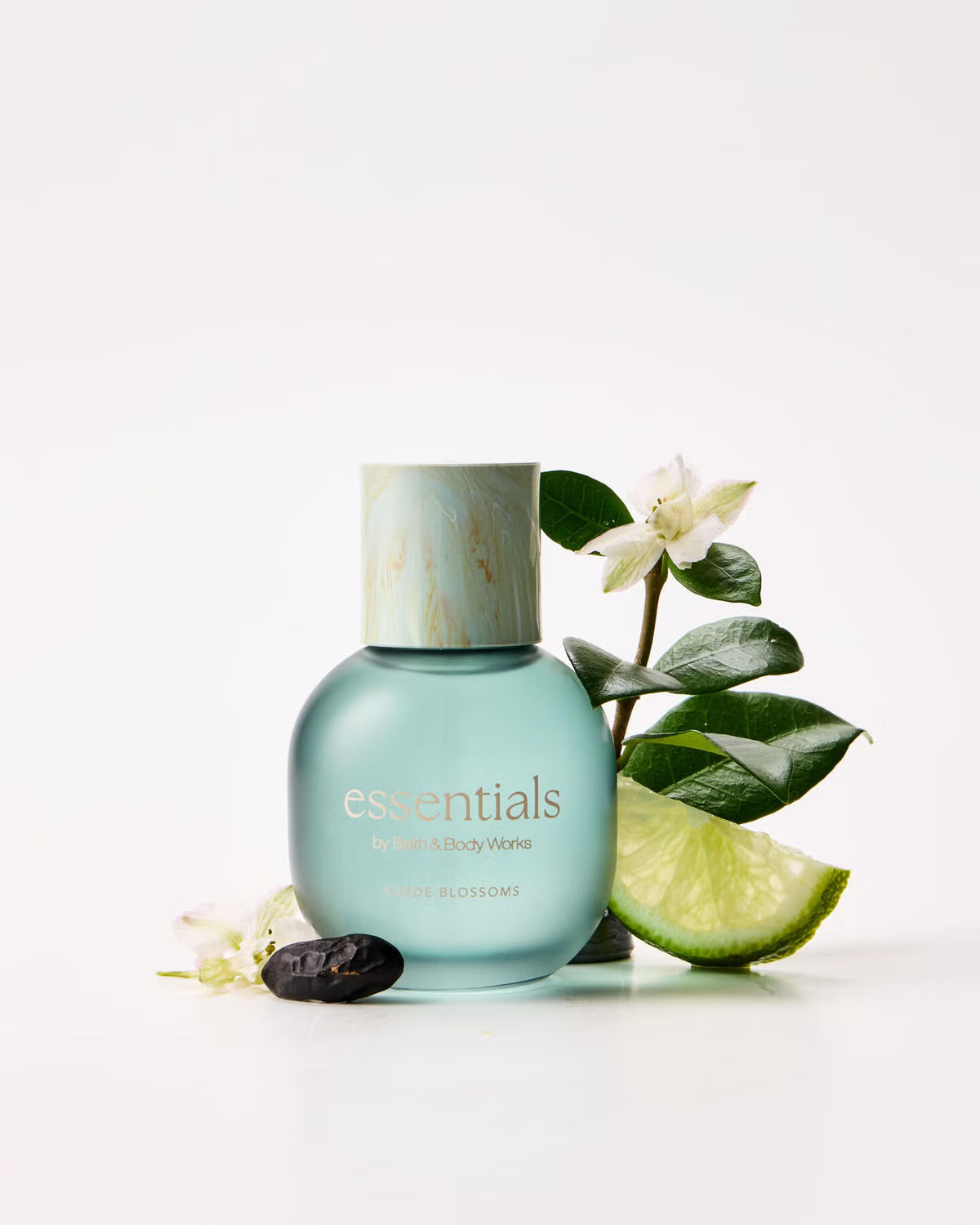 PREORDEN -Suede Blossoms Eau De Parfum - 2 A 4 SEMANAS EN LLEGAR