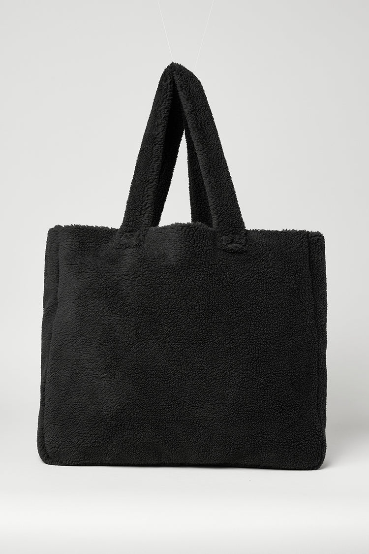 PRE-ORDEN FOXY SHERPA TOTE | ALO REVISA TIEMPOS DE ESPERA