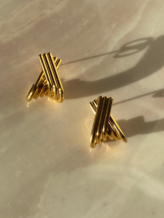 Aretes dorados