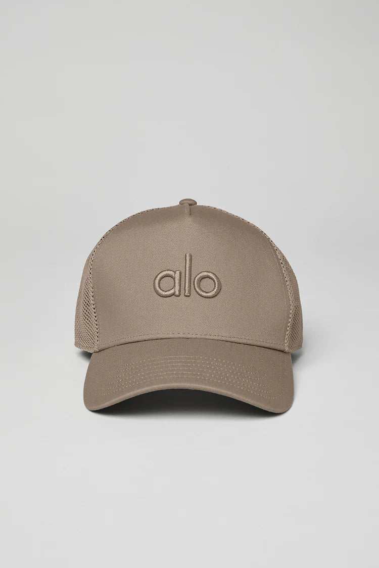 PRE-ORDEN DISTRICT TRUCKER HAT | ALO REVISA TIEMPOS DE ENTREGA