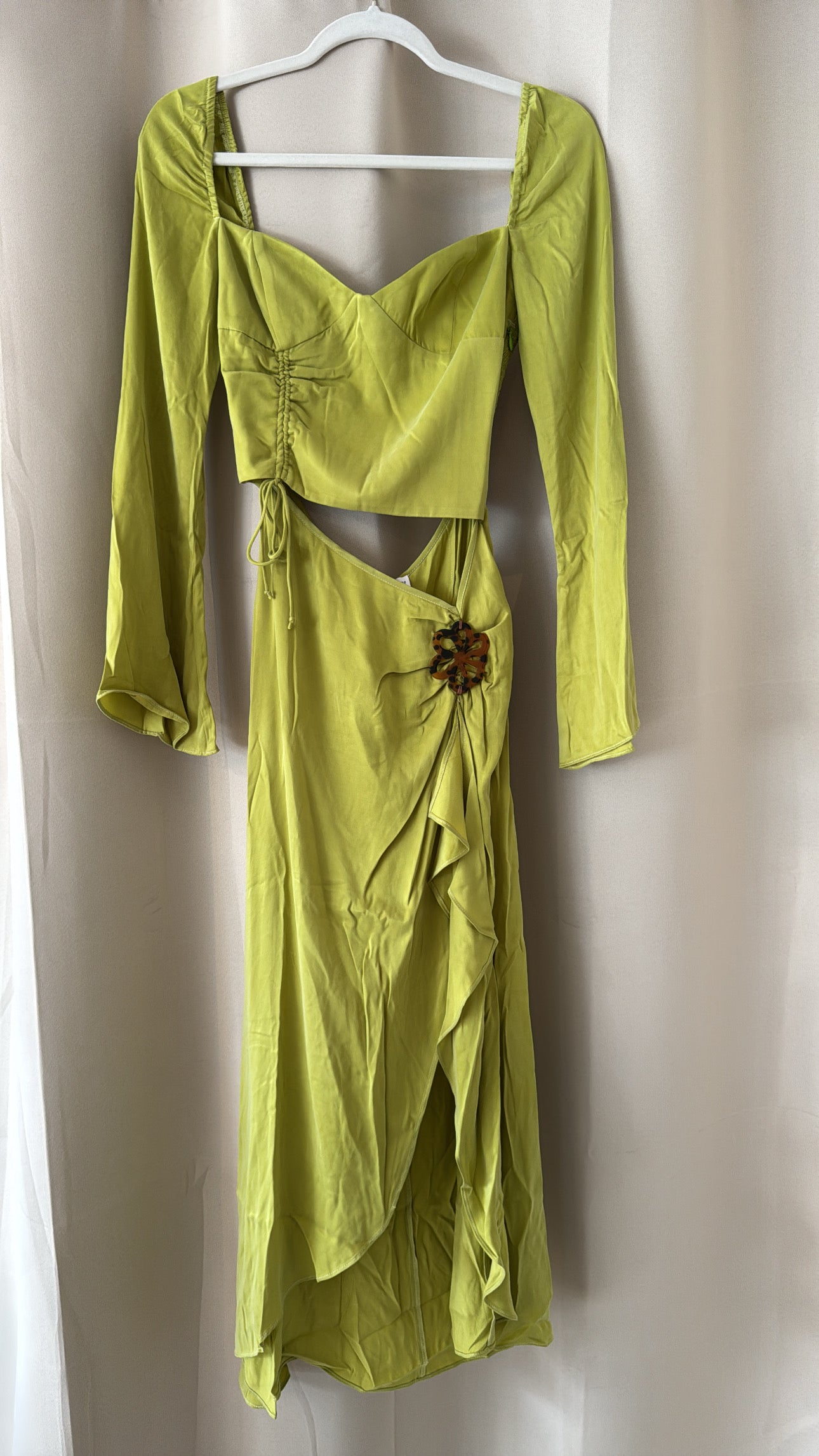 For Love & Lemons Allie Long Sleeve Cut Out Midi Dress Ruched Slit Green - NO CAMBIOS NI DEVOLUCIONES