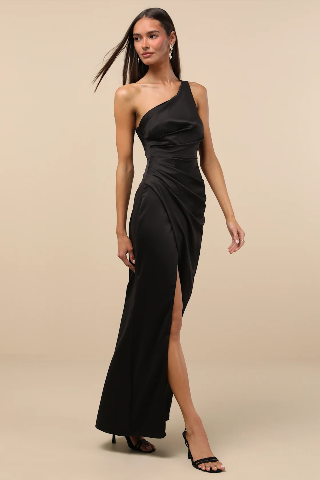 LULUS Black Satin One-Shoulder Maxi Dress -NO CAMBIOS NI DEVOLUCIONES