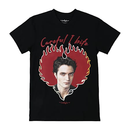 PRE-ORDEN- The Twilight Saga Heart Graphic Tee- TARDA DE 2-4 SEMANAS EN LLEGAR
