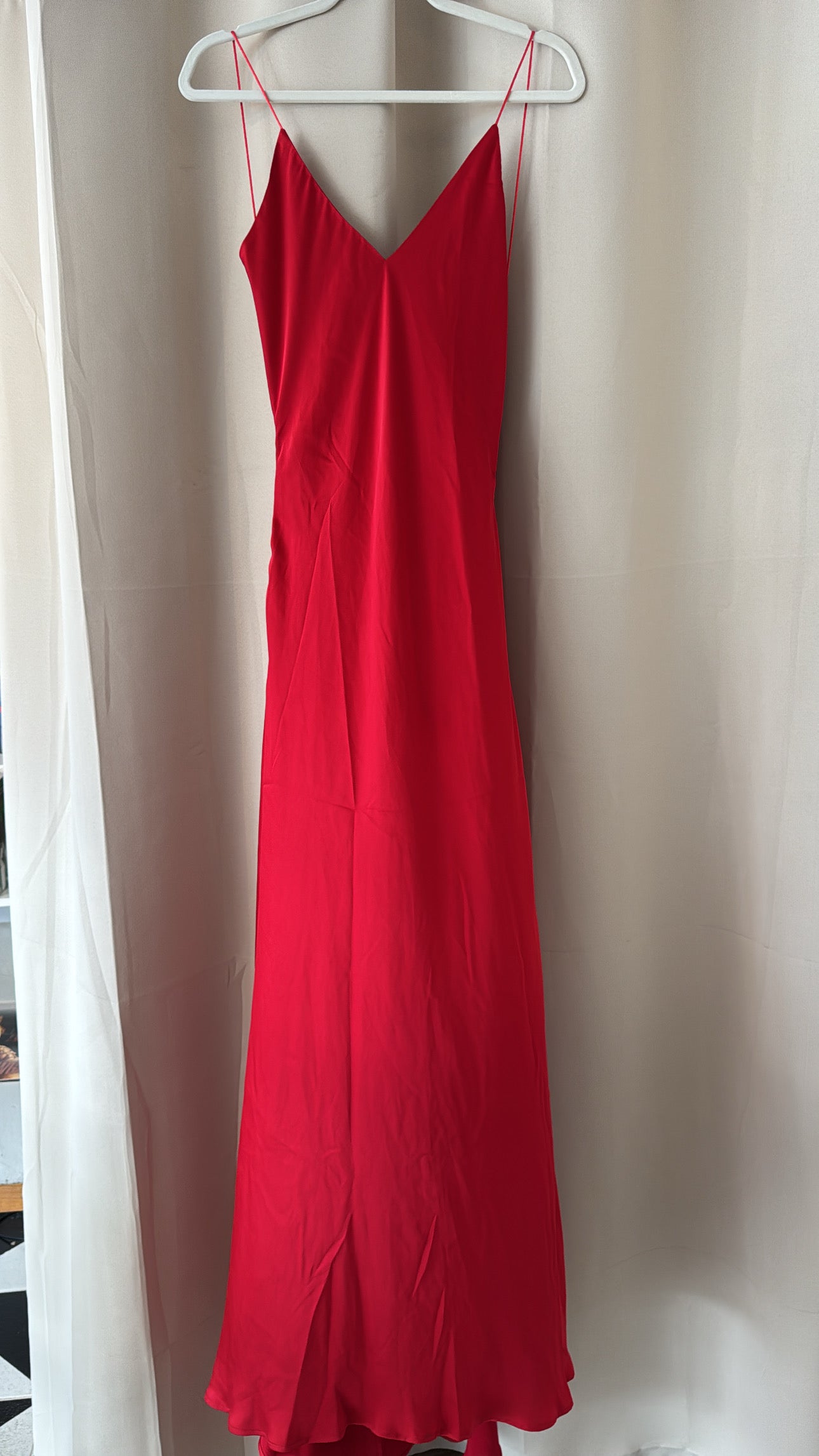 COMMENSE V-Neck Backless Red Satin Long Dress - NO CAMBIOS NI DEVOLUCIONES