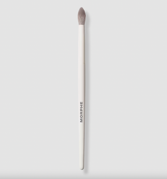 PREORDEN -M331 Tapered Blender Eyeshadow Brush | MORPHE - 2 A 4 SEMANAS EN LLEGAR
