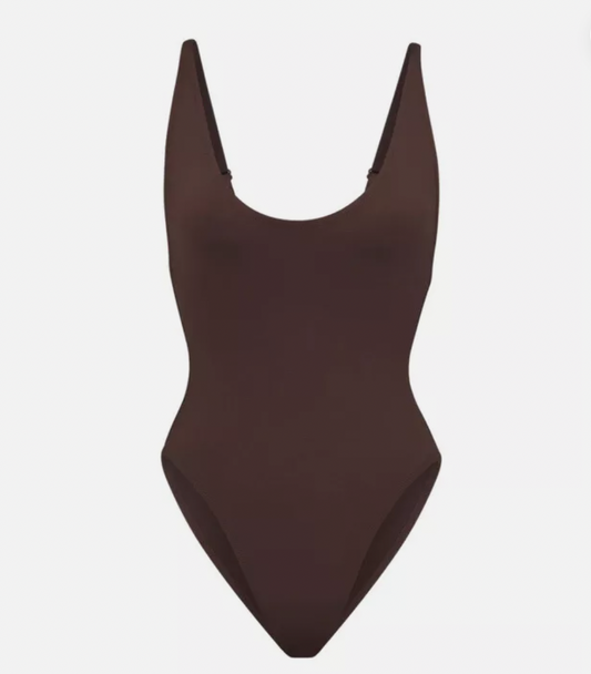 RECYCLED Swim Scoop Neck One Piece | TRAJE DE BAÑO - SKIMS - NO CAMBIOS NI DEVOLUCIONES