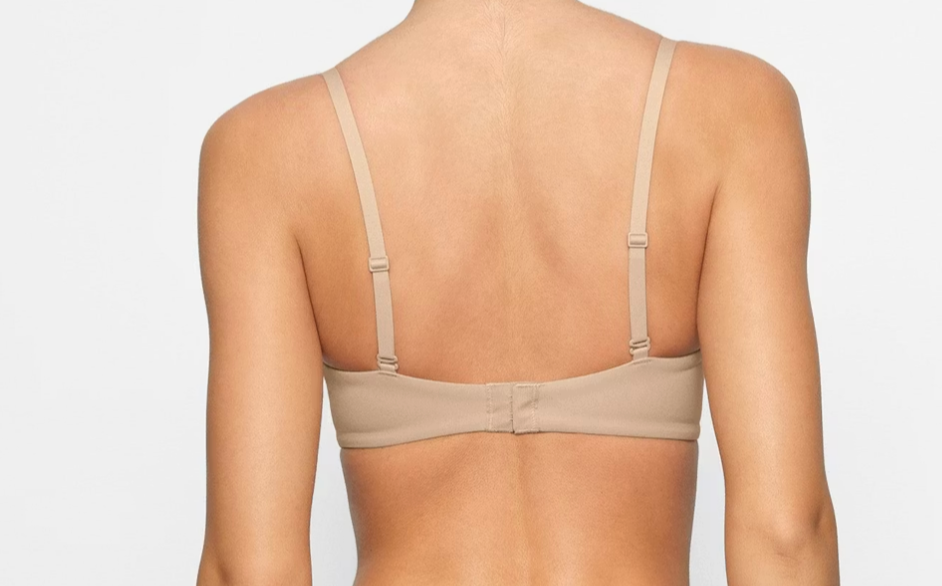DEMI PUSH-UP BRA EN CLAY | SKIMS - 2 A 4 SEMANAS EN LLEGAR