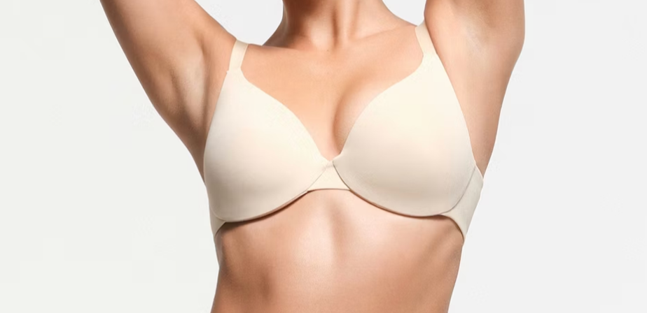 SMOOTH FULL COVERAGE BRA EN SAND | SKIMS - NO CAMBIOS NI DEVOLUCIONES