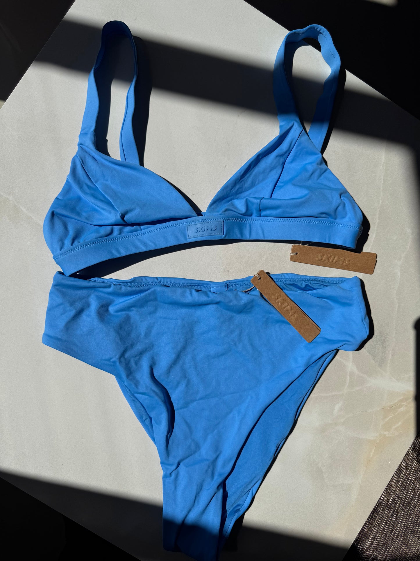 TWO PIECE SWIM SET EN TIDE  | SKIMS - 2 A 4 SEMANAS EN LLEGAR