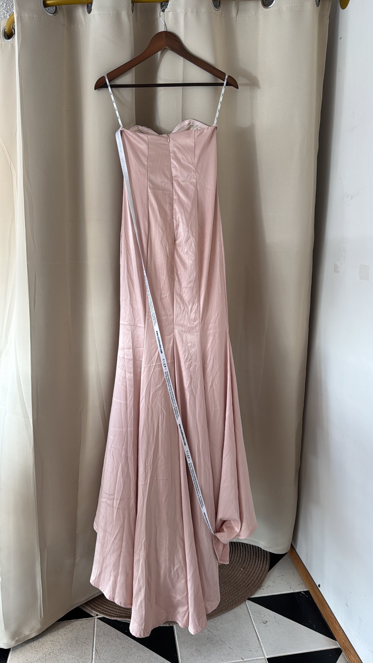 CLUB L STRAPPLESS SATIN GOWN - NO CAMBIOS NI DEVOLUCIONES