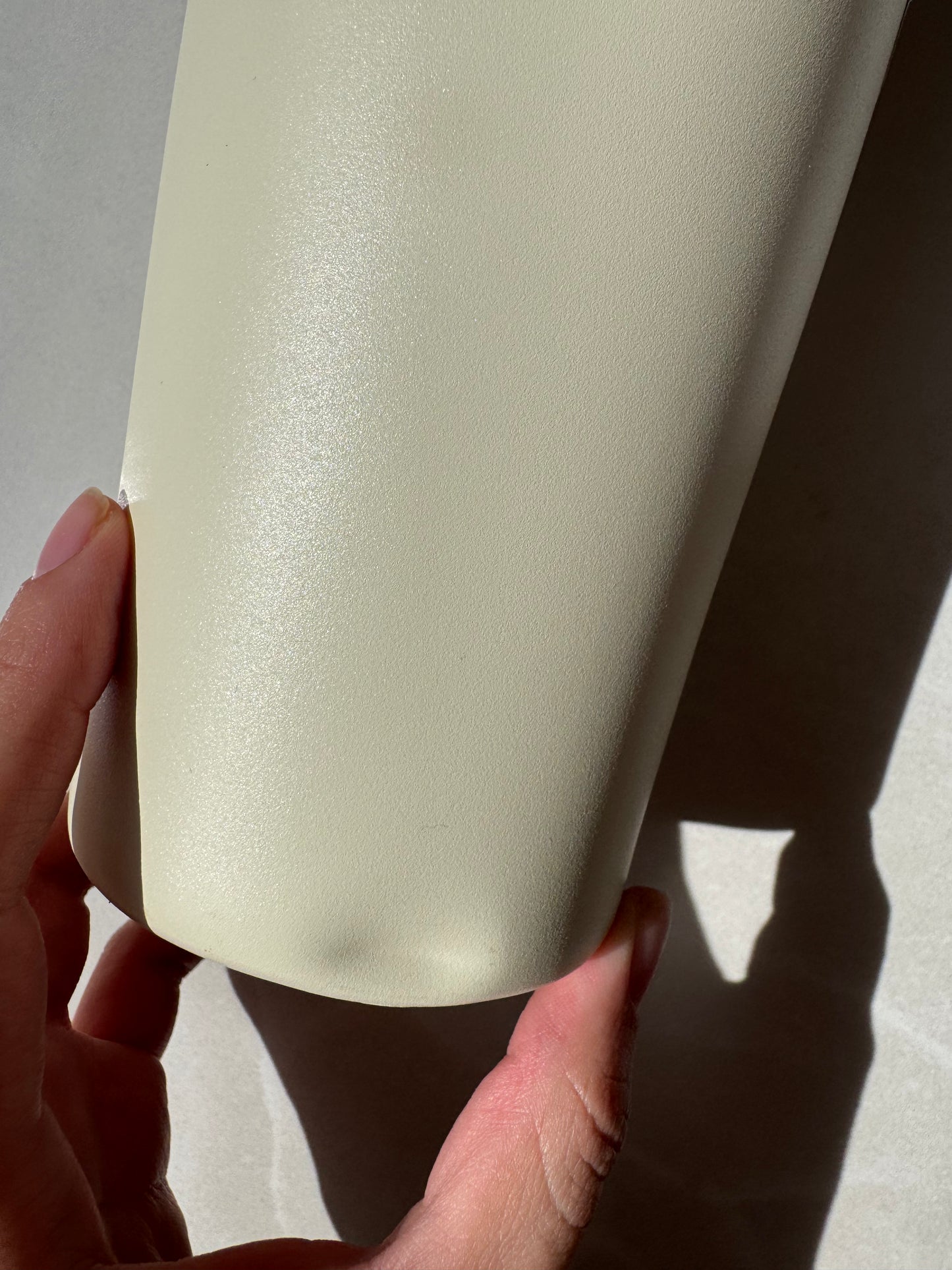 OWALA 40oz FREE SIP SWAY TUMBLER - PEQUEÑOS GOLPES EN LA PARTE DE ABAJO- NO AFECTAN SU USO