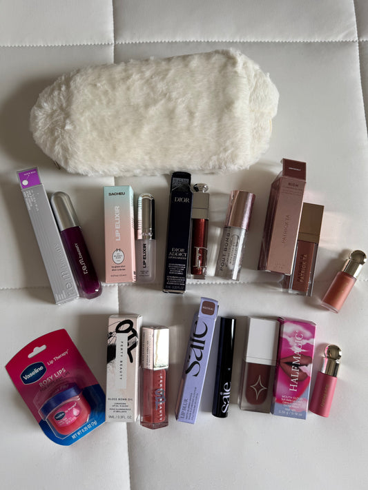 Lip Set - Marcas mixtas incluye 8 productos full size y 3 minis + cosmetiquera