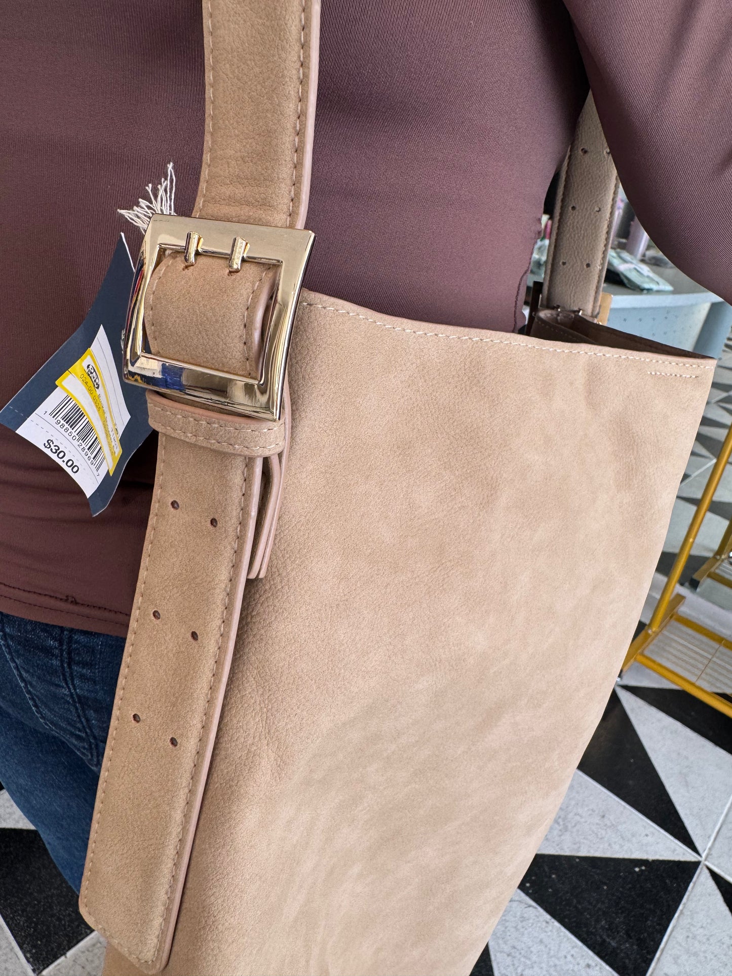 Faux Leather Hobo Bag | Universal Thread- NO CAMBIOS NI DEVOLUCIONES