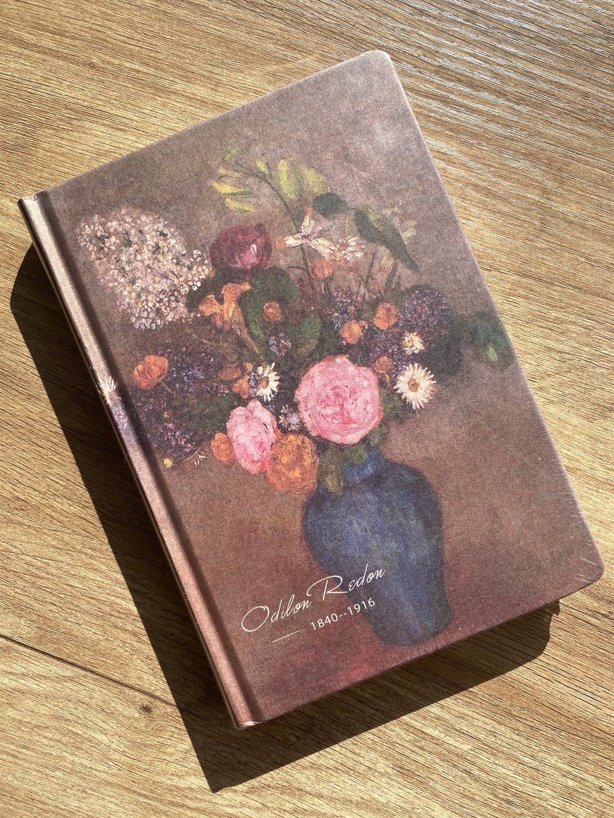 LIBRETA DE PASTA GRUESA CON HOJA DECORADA - FLORERO