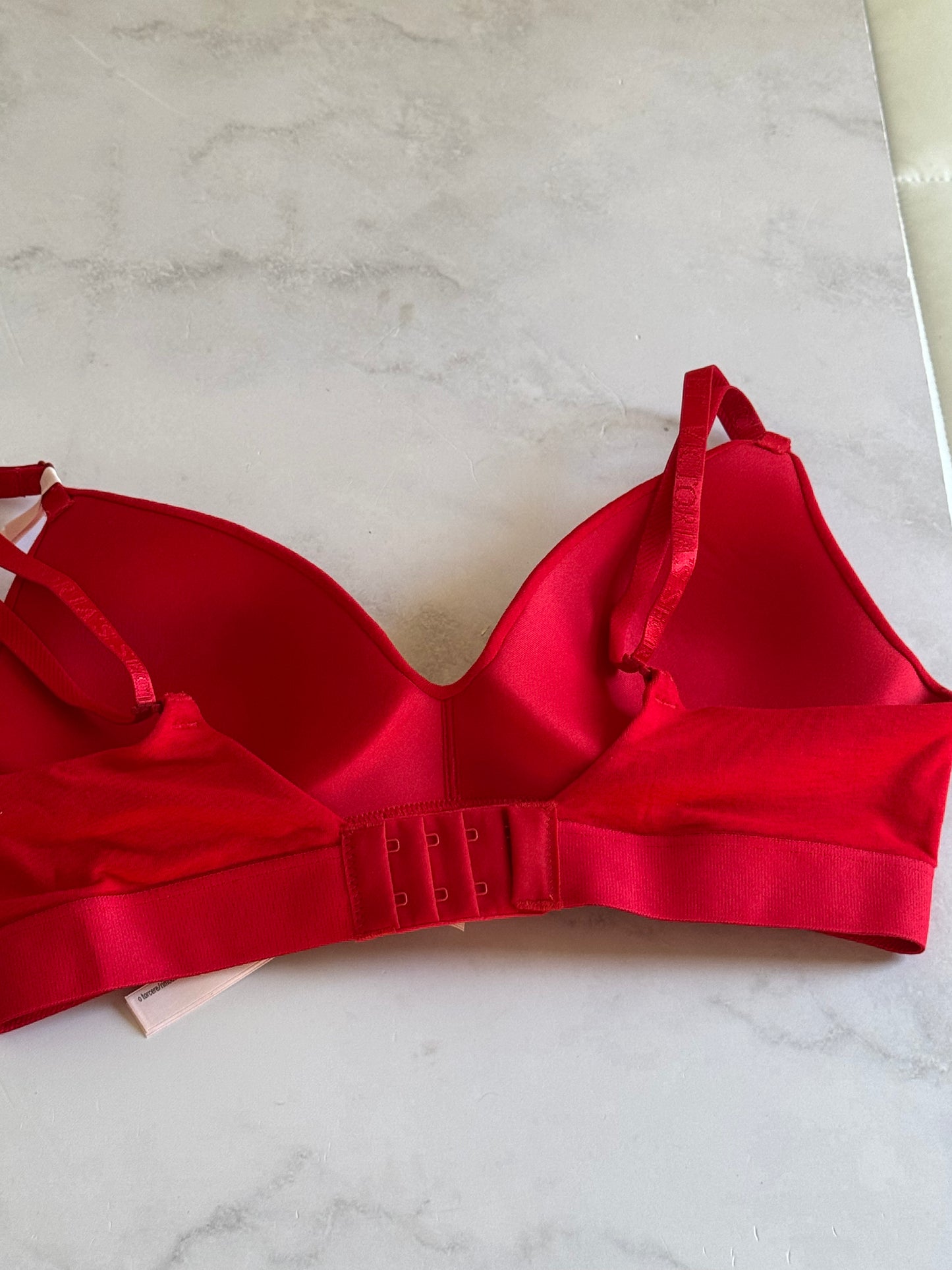 Shine Patch Lightly Lined Wireless Bra| VICTORIA´S SECRET - NO CAMBIOS NI DEVOLUCIONES