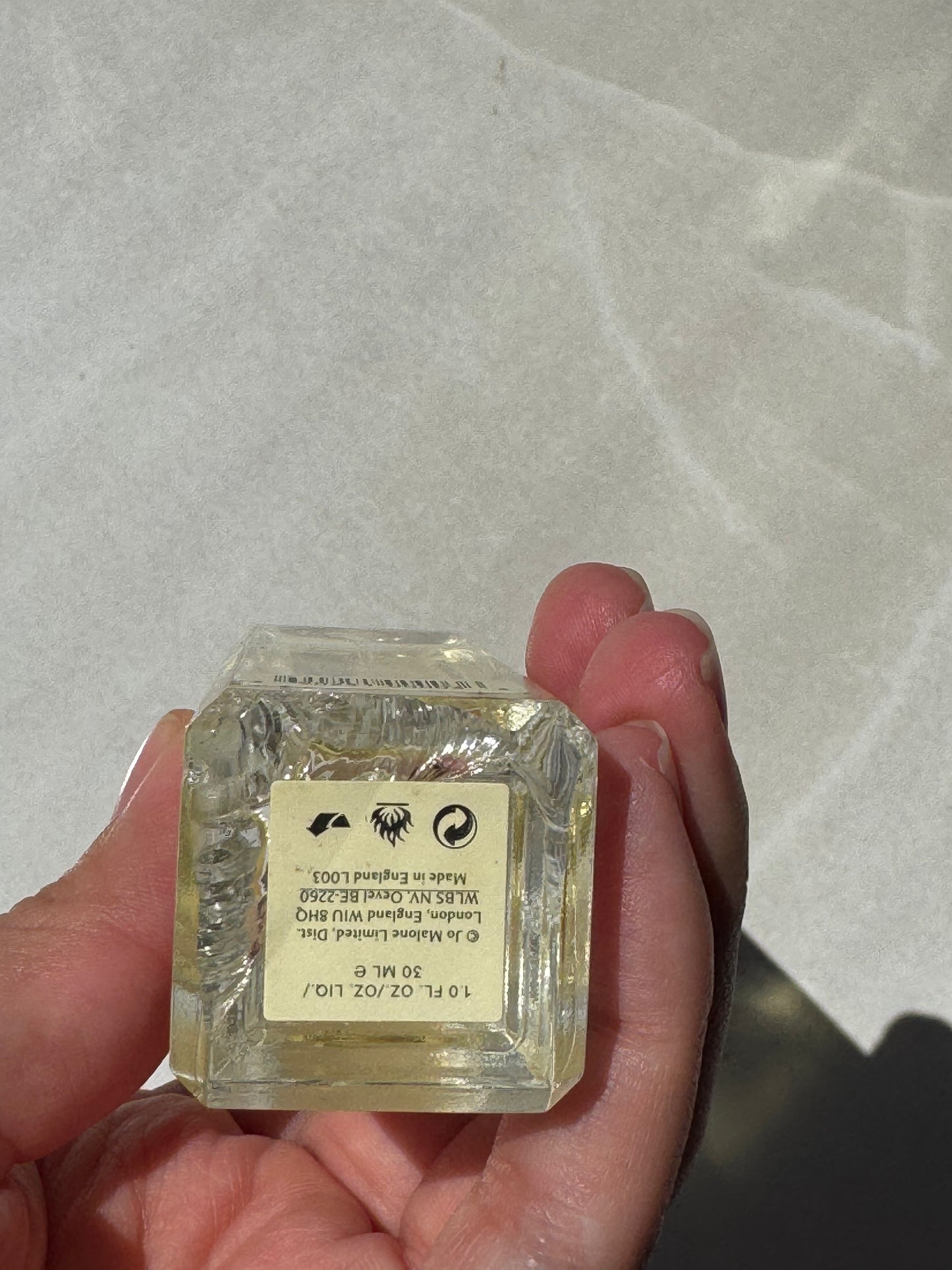 JO MALONE - LIME, BASIL & MANDARIN | EDICIÓN LIMITADA - LLENO, SIN CAJA, QUEBRADO DE ABAJO PERO AUN ASI SE SOSTIENE PARADO