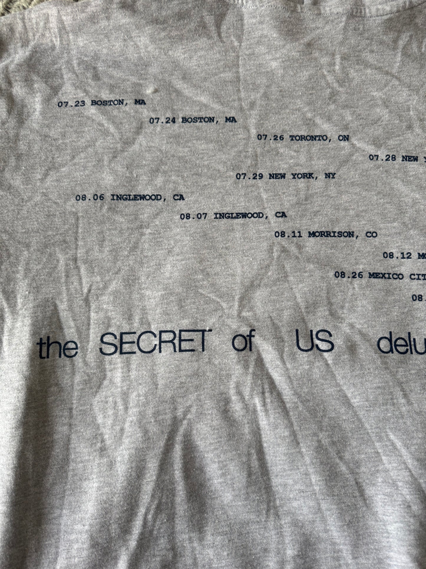 PIEZA DAÑADA -TSOU Deluxe Heather Grey Star Hoodie - MANCHA DE ESTAMPADO