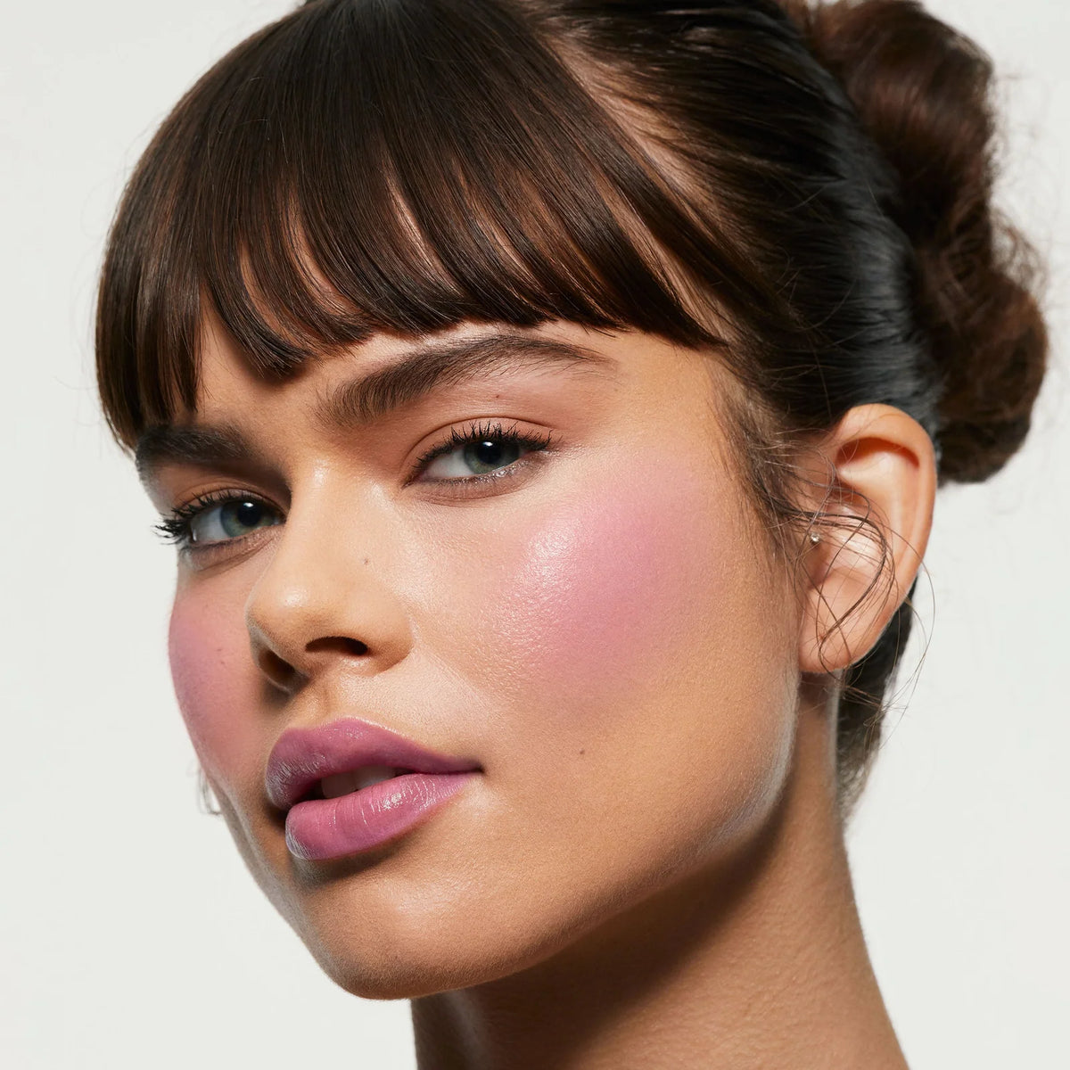 PREORDEN - Winter Kissed Lip & Cheek Glow Balm | KYLIE COSMETICS - 2 A 4 SEMANAS EN LLEGAR