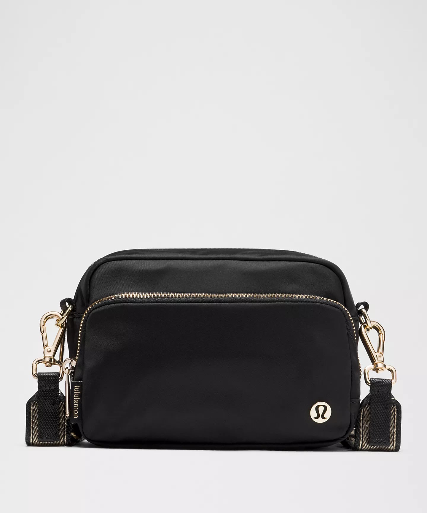 PREORDEN -Everywhere Crossbody Bag 2L L Monogram Metallic - 2 A 4 SEMANAS EN LLEGAR