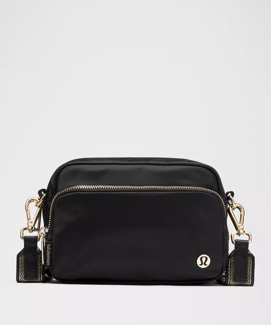 PREORDEN -Everywhere Crossbody Bag 2L L Monogram Metallic - 2 A 4 SEMANAS EN LLEGAR