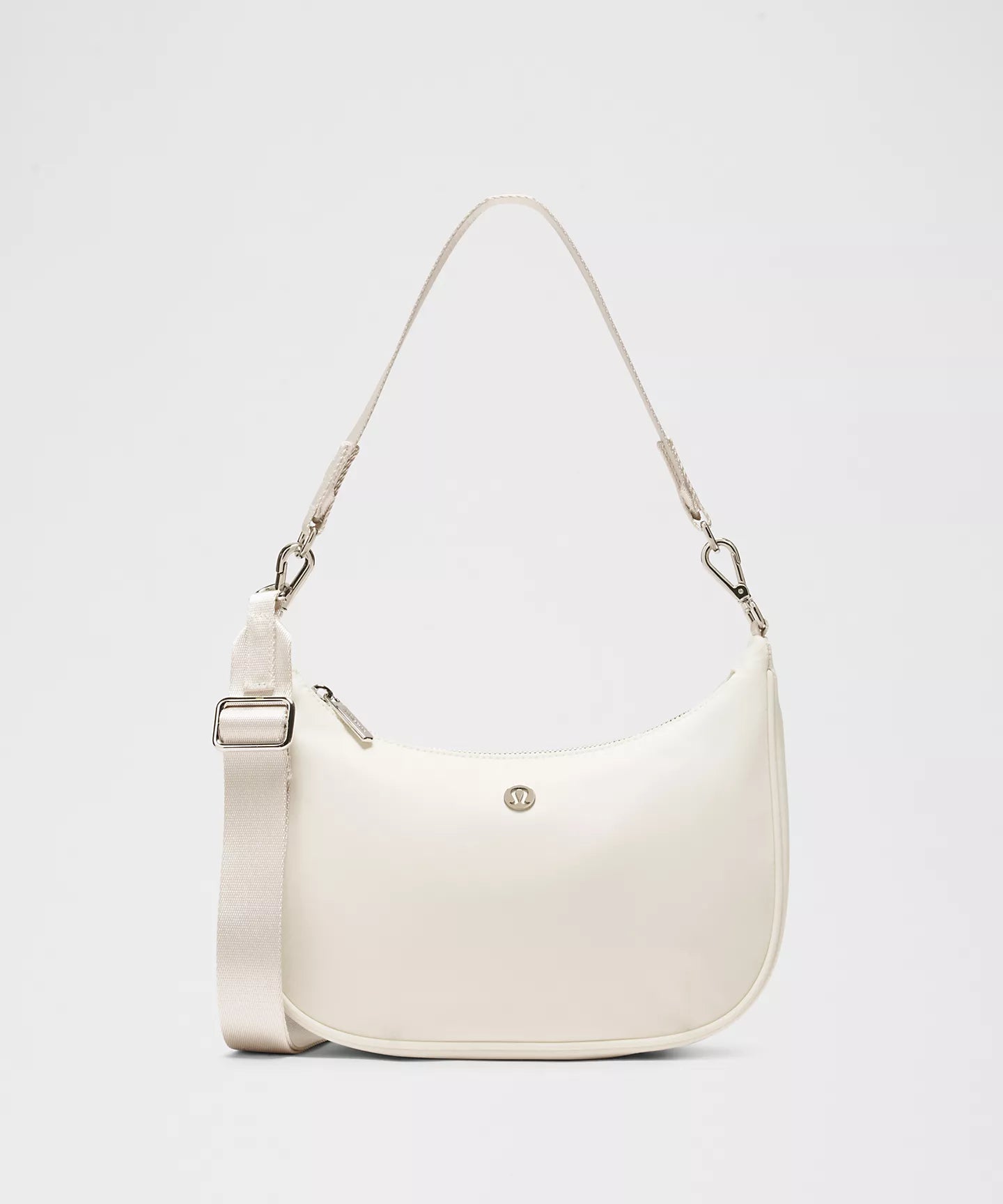 PREORDEN -City Essentials Small Shoulder Bag 3L- 2 A 4 SEMANAS EN LLEGAR